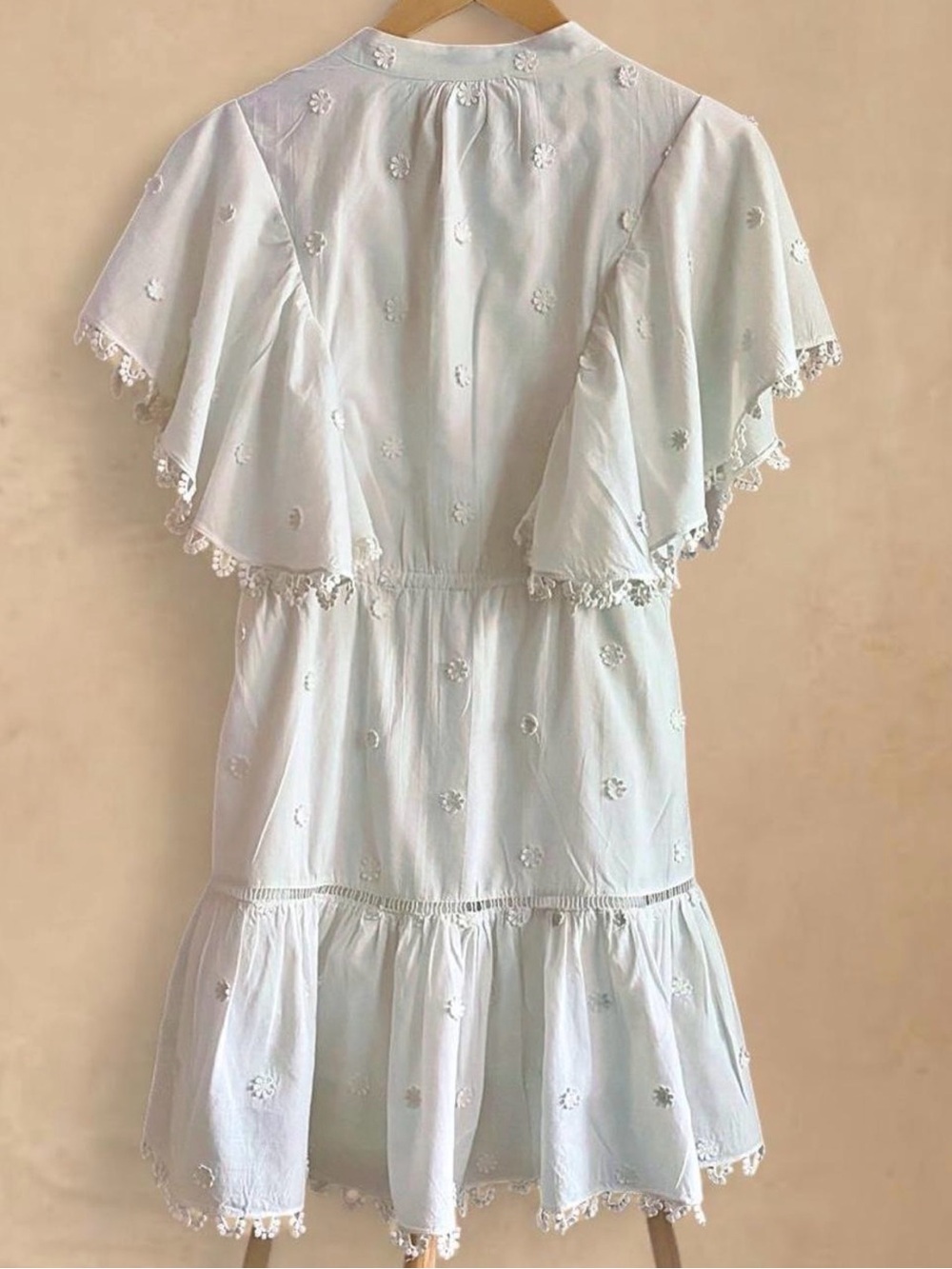 FARM Rio Off-White 3D Flower Mini Dress size S - Picture 3 of 6